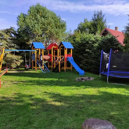 I Caloroczne W Kopalinie Holiday home *