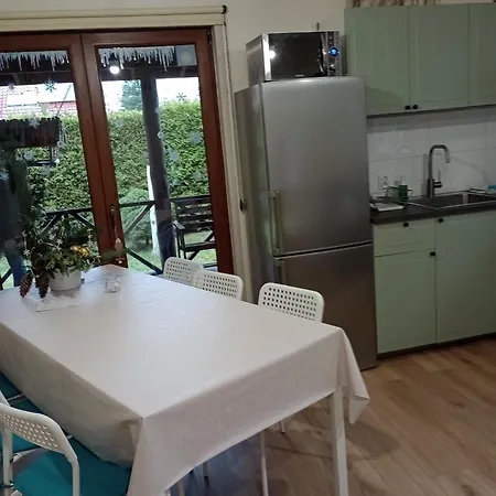 I Caloroczne W Kopalinie Holiday home *